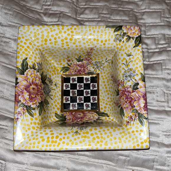 Mackenzie- Childs spring bowl yellow curb retired Pattern - Picture 1 of 2